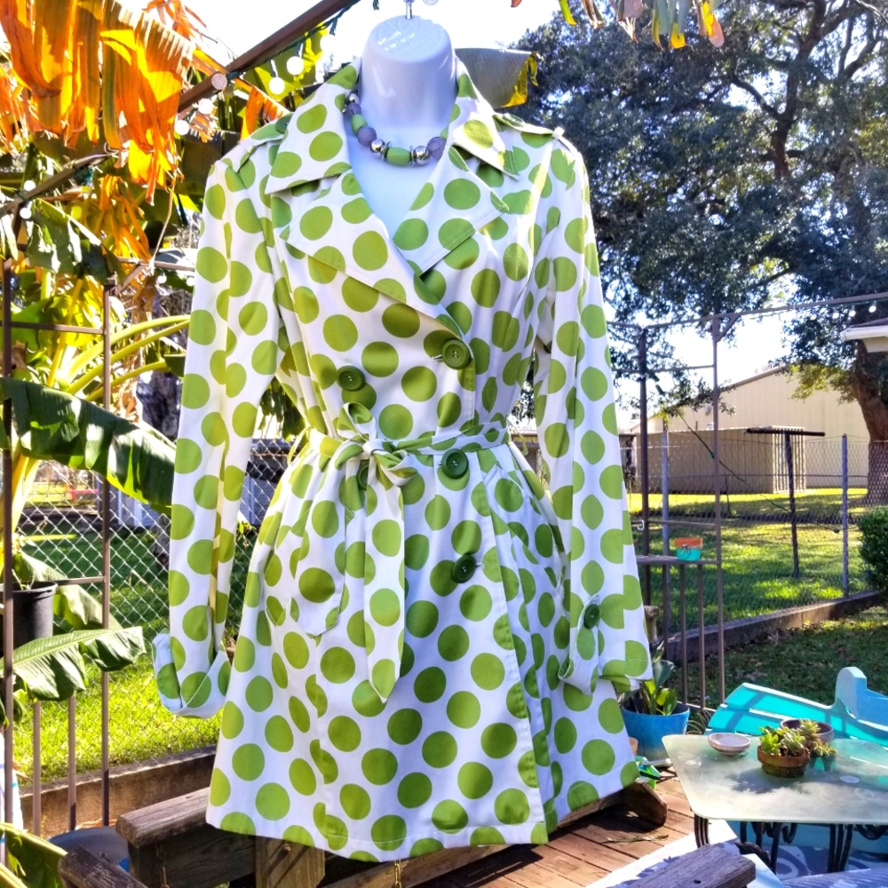 Womans Peck and Peck Medium Sz. Lime Green Polka Dot Jacket